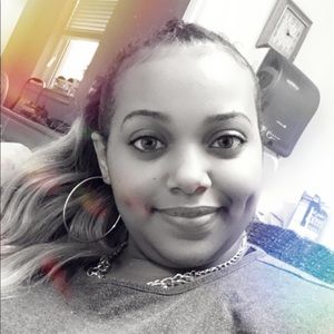 Meet your Posher, Whitney